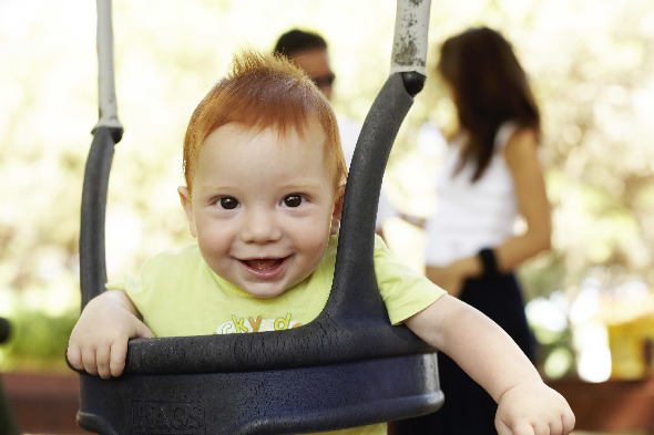 Es benötigt eine gute Vorbereitung, wenn du sicher mit deinem Baby in den Urlaub fliegen möchtest.