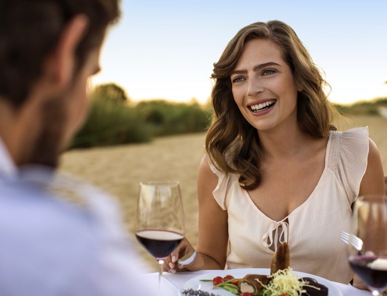 Hier ist nicht das Dinner unbezahlbar, sondern der Augenblick: DAS EDEL bei ROBINSON