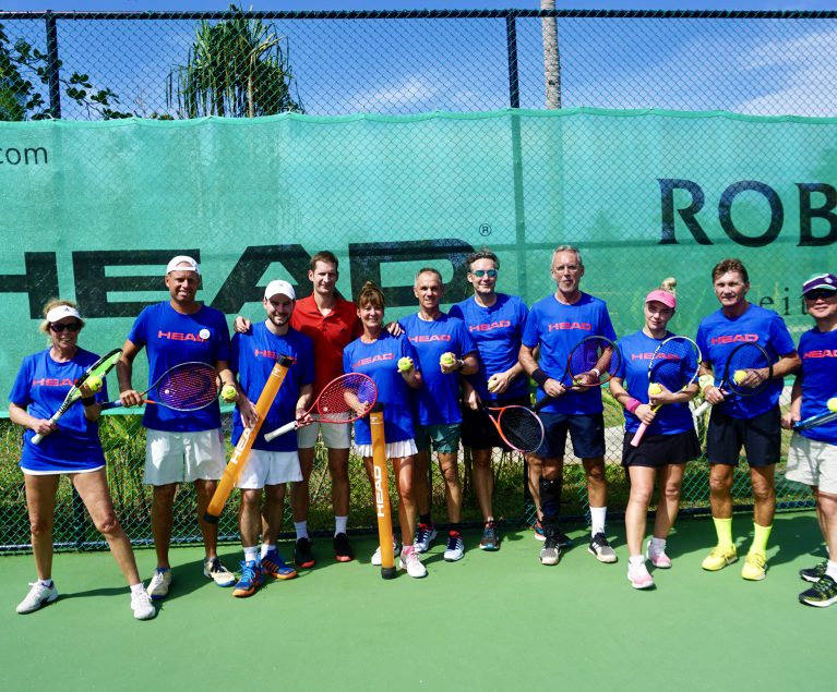 Tennis-Camp mit Florian Mayer: Die Gewinnerin des ROBINSON Gewinnspiels zwischen den anderen Teilnehmern