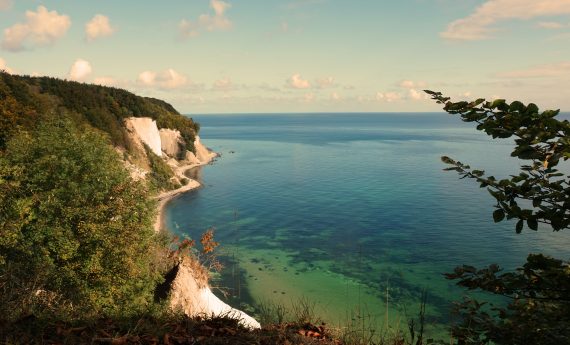 Kreidefelsen, Rügen, Mecklenburg-Vorpommern, Deutschland, Photo by Sascha Lichtenstein on Unsplash