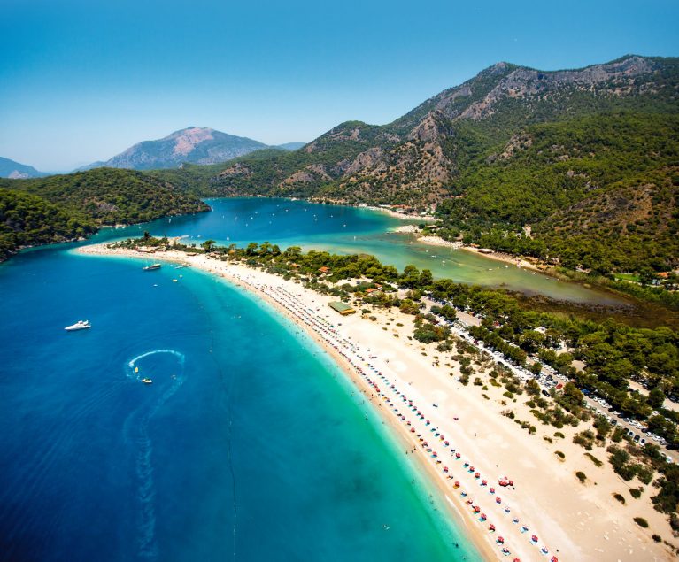 Strand von Ölüdeniz - Karibikfeeling in der Türkei