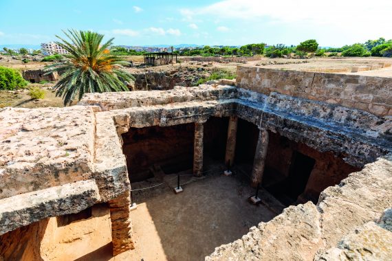Erkunde die Königsgräber von Nea Paphos auf Zypern