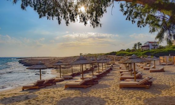 Schön sandig: der Ayia Napa Strand auf Zypern