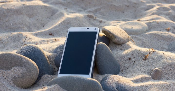 Workation am Strand: Verbinde deine Arbeit mit Urlaub.