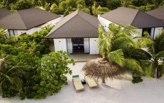 Strandbungalow mit Garten auf den Malediven