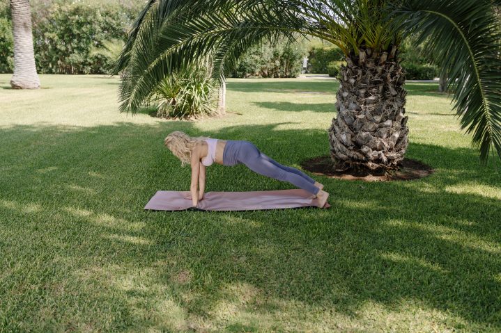 Yoga Plank Stellung