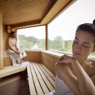 Paar in der Sauna