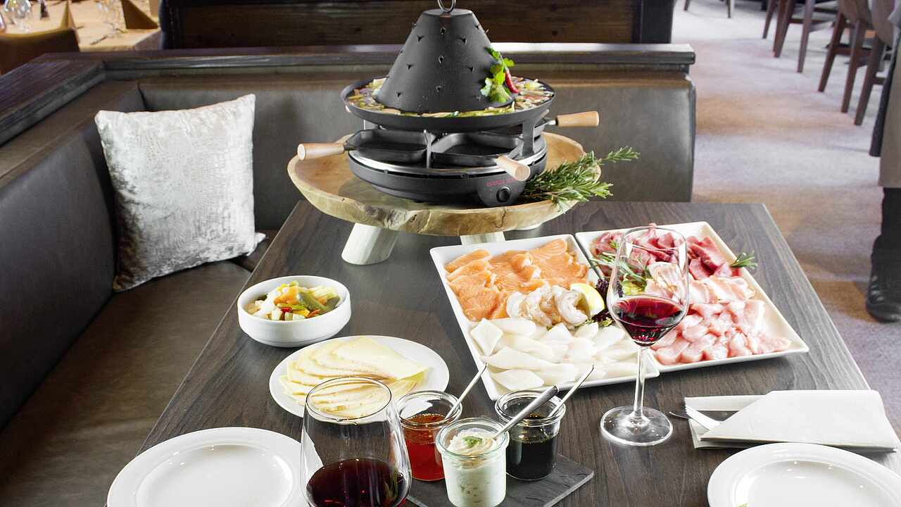 Tatarenhut Erlebnisdinner mit TatarenhutFondue